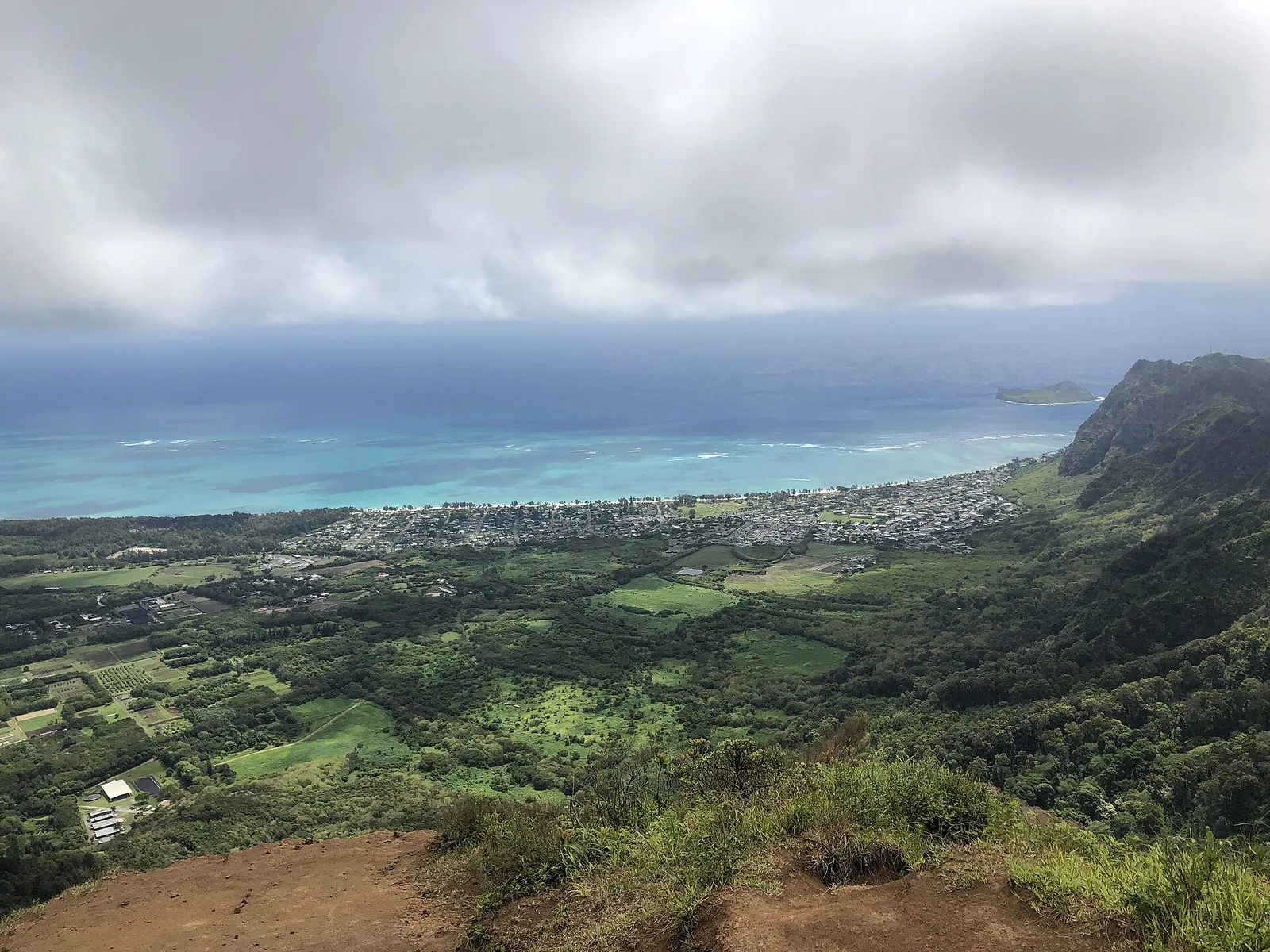 View from the summit of Kuliouou Ridge down to Waimanalo and the windward coast