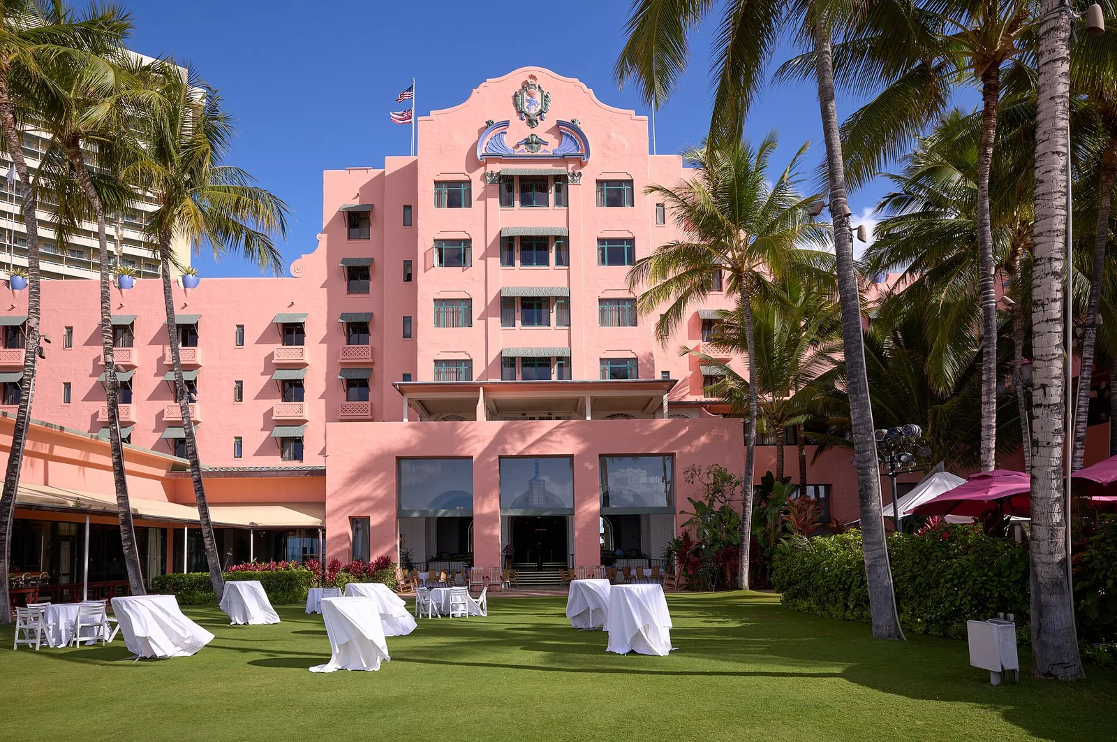 Where to Stay in Oahu: Best Areas, Hotels, Resort Fees and All-In Prices