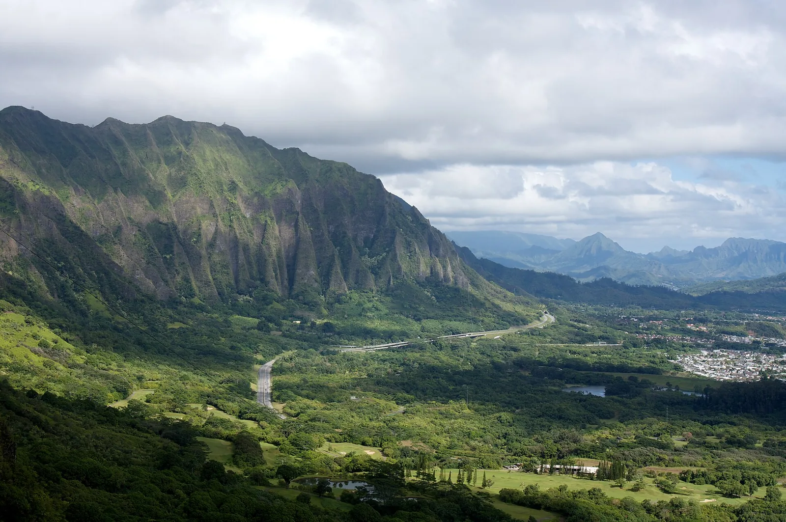 Green Koolau cliffs above the windward valley, the classic view near the Nuuanu Pali Lookout on Oahu